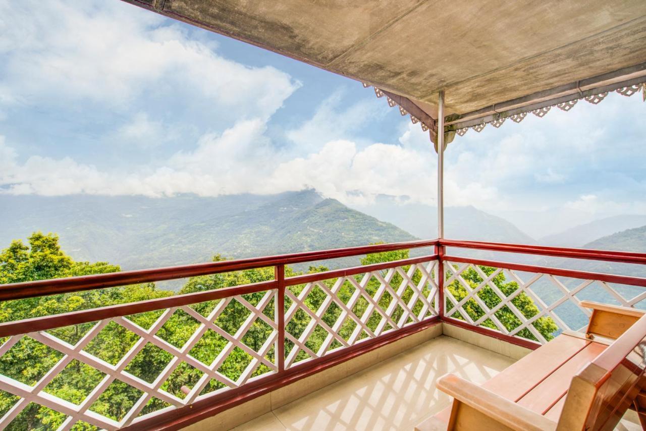 Summit Tashi Ghang Heritage Resort Пелинг Екстериор снимка